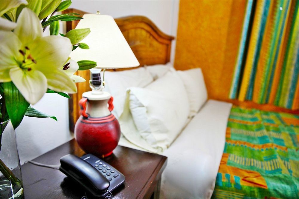 Hotel Abadia Plaza غواناخواتو المظهر الخارجي الصورة